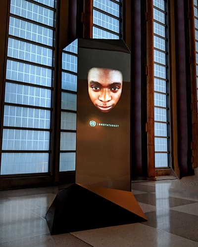 selfie living petition sculpture